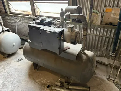 TRAVAINI PVL200 Pump Vacuum | Perry Equipment (1)
