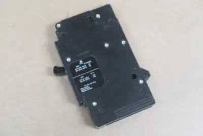 NEW SQUARE D EDB16015LH