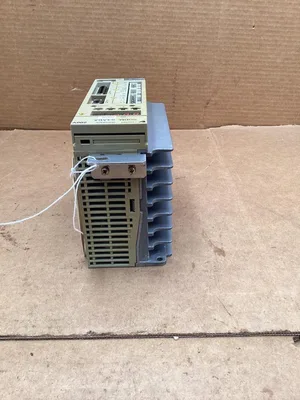 USED YASKAWA SGDM-04ADA