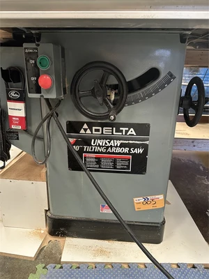 USED DELTA UNISAW
