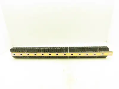 Allen Bradley 1492-GH015 Din Rail 1.5A Circuit Breaker Ser B 250V Lot of 50
