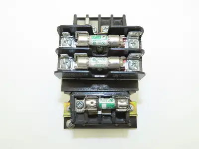 Hammond PTD100MQMJ-3 1PH 220-480 VAC Pri 110-120 VAC Sec Fuse Holder
