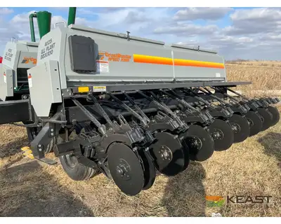 Used CRUSTBUSTER _UNKNOWN_ No-Till Drills Iowa US | Keast Enterprises #1360247