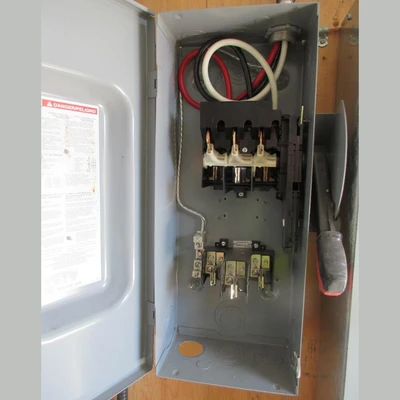 Square D 100 Amp Fusible Disconnect