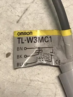 USED OMRON TL-W3MC1