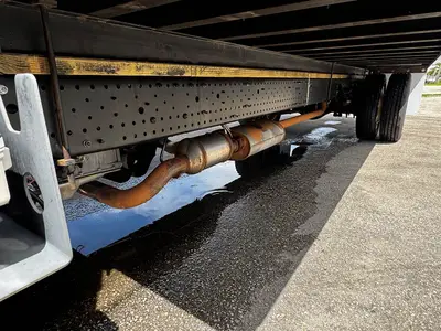 Used 2023 ISUZU NPR HD Box trucks Florida US | Truck and Van Outlet #1509136