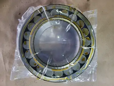 NEW SKF 22226 EK