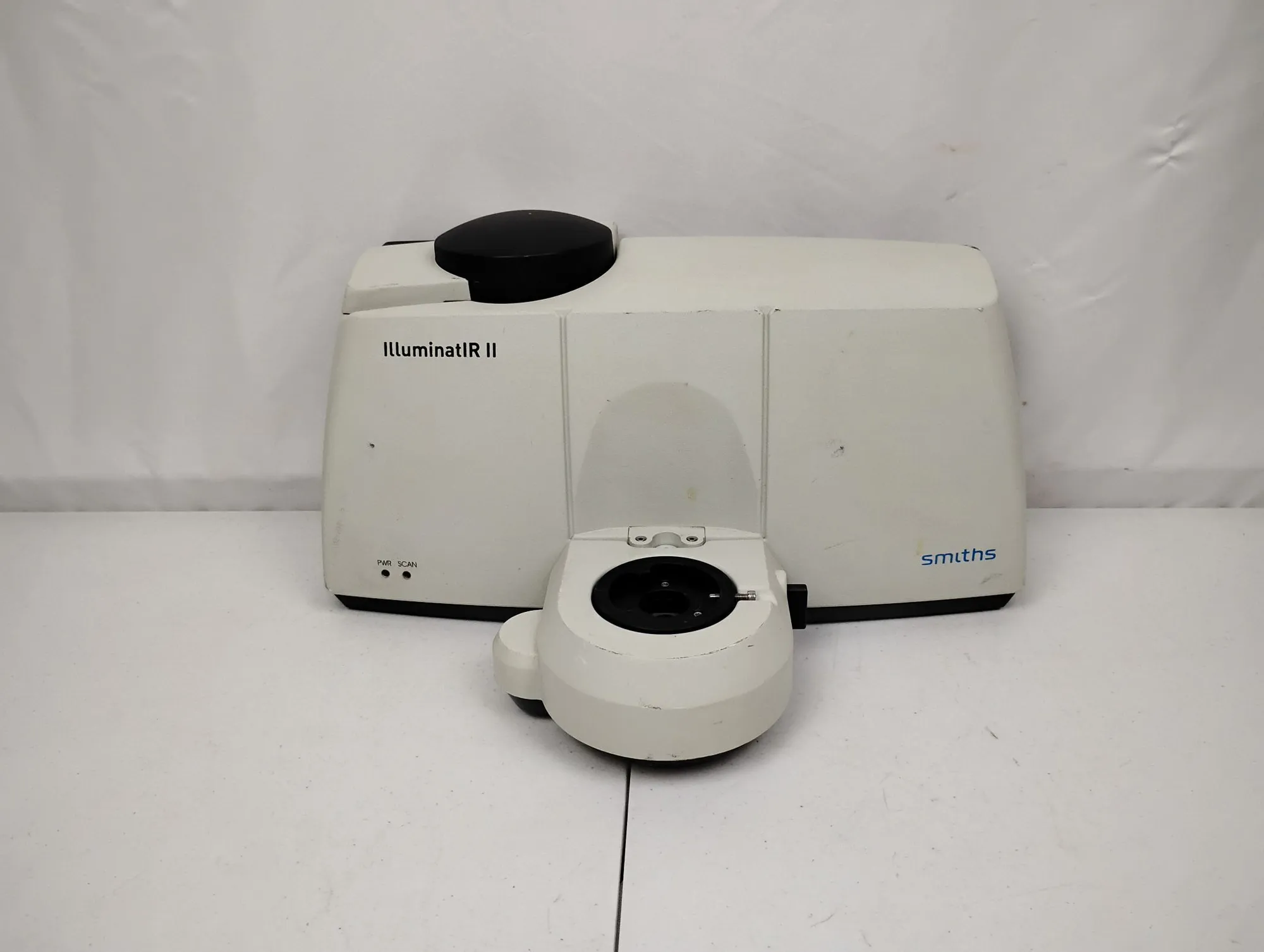 USED SMITHS IlluminatIR II