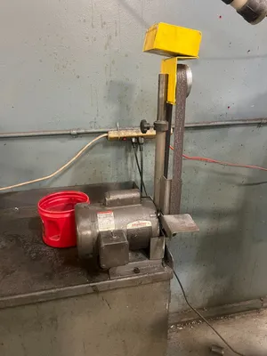 KALAMAZOO Vert Belt Sander belt sander | Universal Press & Machinery (UPM) (1)