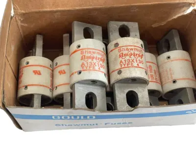 NEW GOULD SHAWMUT A13X130 FUSE LOT OF 7
