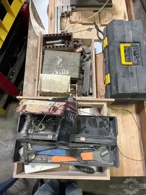 USED AXYZ 7012