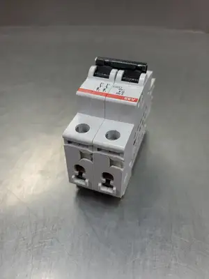 USED ABB S202-D4 CIRCUIT BREAKER, 2-POLE 4A, 400V, (2CDS252001R0041)