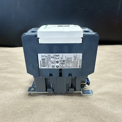 NEW Schneider Electric LC1D80