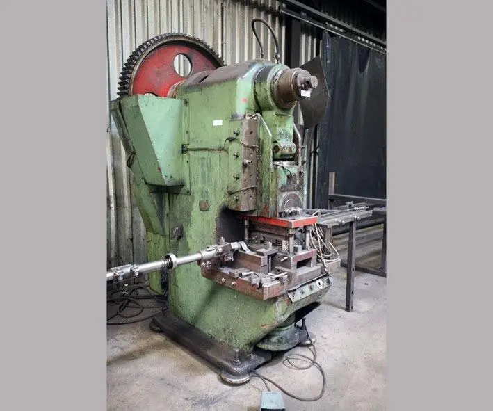Used WAFAO 100 TON Gap Frame (OBS) Presses | Apt International N.V #364966