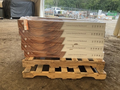 Used LUXURY GENUINE HARDWOOD ARTESIA LANE Flooring, Windows, and Doors Michigan US | Miedema Asset Management Group #1338711