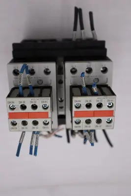 LOT OF 2 Siemens 3RH1921-1HA22-3AA1 Auxillary Contact Block STOCK H1850