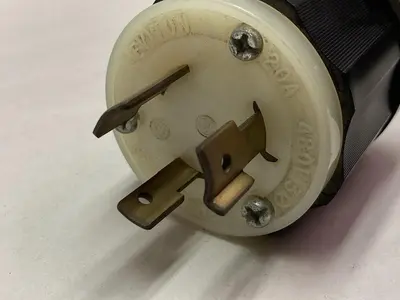 Used LEVITON L12-20P Miscellaneous Equipment (Electrical & Power) Ohio US | Surplus Asset Holdings #1245464