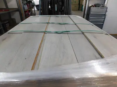 Full Pallet of Laminate Flooring – Mohawk Brand