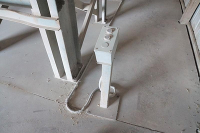Automated Lumber Handling Tilt Hoist and Material Handling for Planer or Rip Line