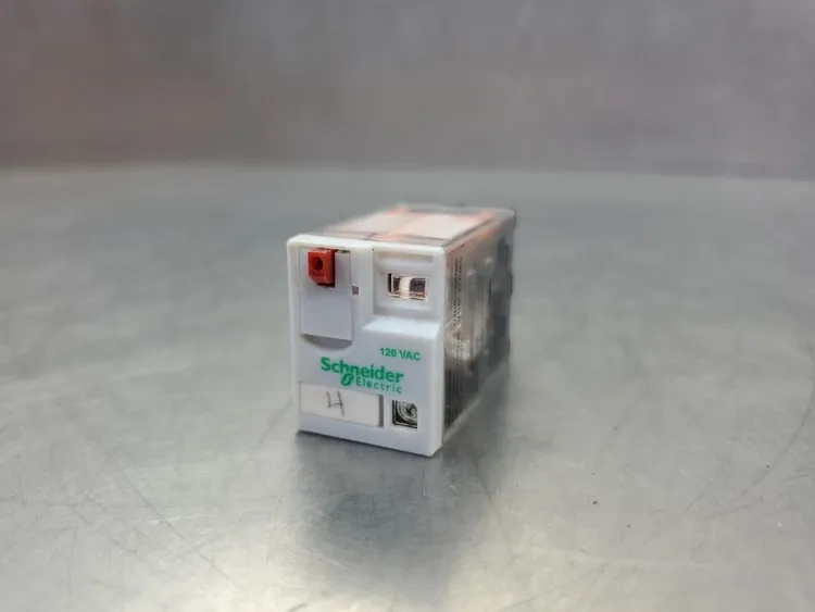 Used Schneider Electric 792XDXM4L-120A Relays & Switches | Palmetto Automation #1156379