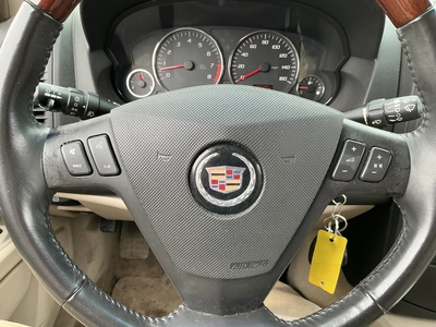 USED 2005 CADILLAC SRX