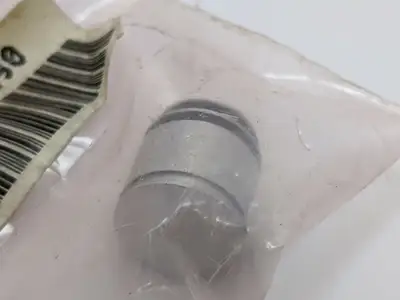 USED NUMATICS 2012 SERIES PLUG ASSEMBLY