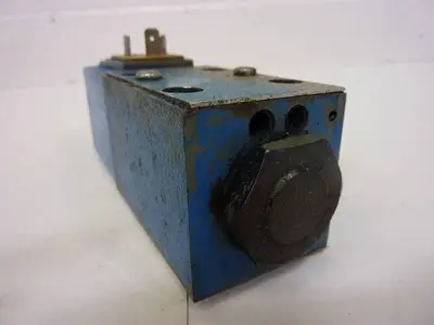 USED VICKERS DG4V32AMUHL760