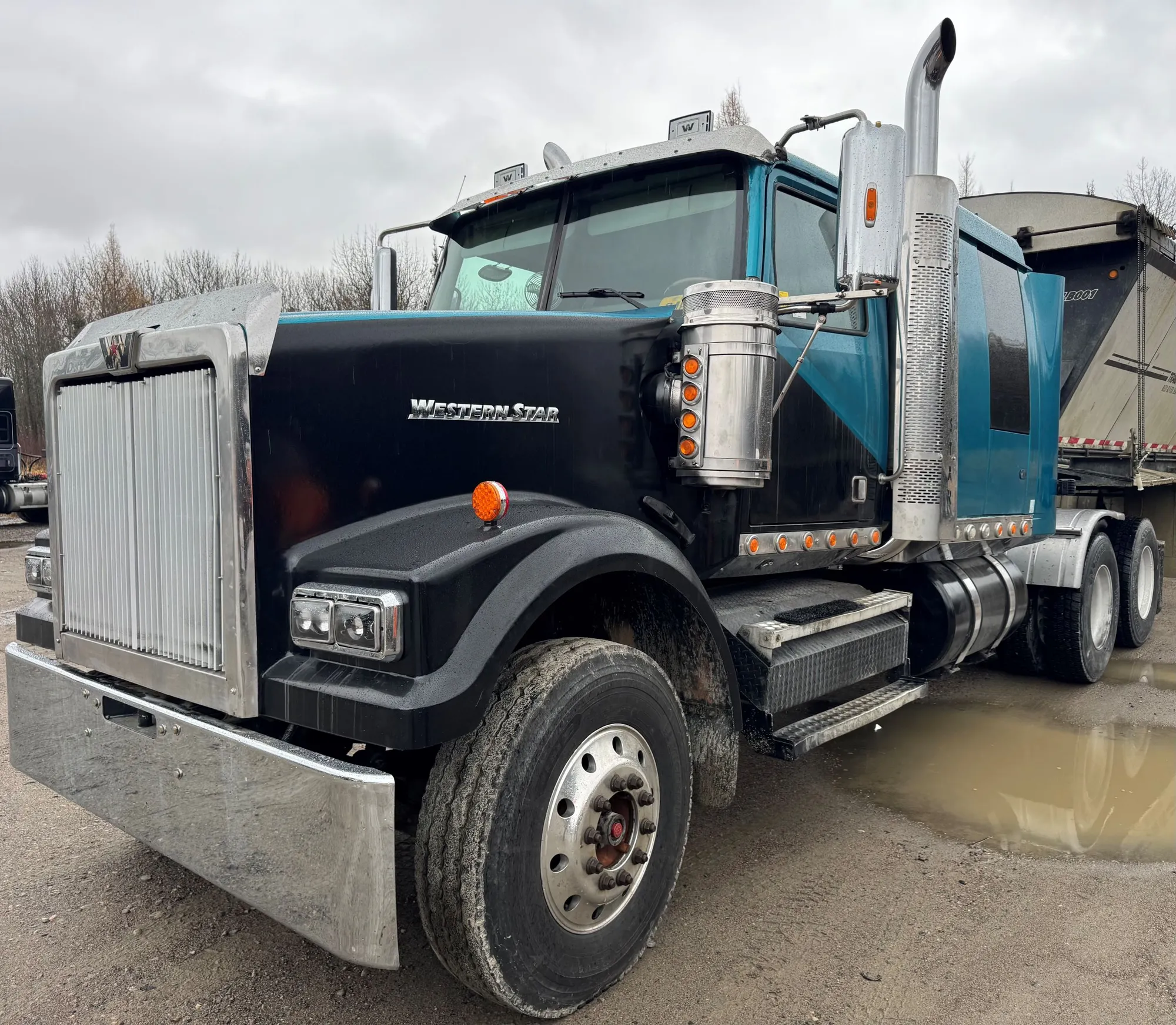 Used 2013 WESTERN STAR 4900FA Conventional trucks Ontario CA | Driven Equipment Solutions #1423115