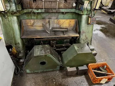 150 TON MINSTER E2-150-42-30 HEVI-STAMPER STRAIGHT SIDE PRESS: YOBRO #23911