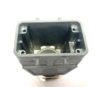 19300100428 | Harting  Heavy Duty Han B Hood Top Entry HC 4 Pegs M40 w/ Cable Gland - New Other