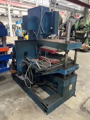 USED 1995 WABASH WABASH V50H-18-BCY PRESS