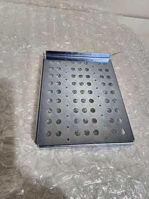 FAB CARD GUIDE BRACKET 102336365