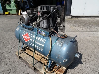 USED AIRPRESS 11 BAR