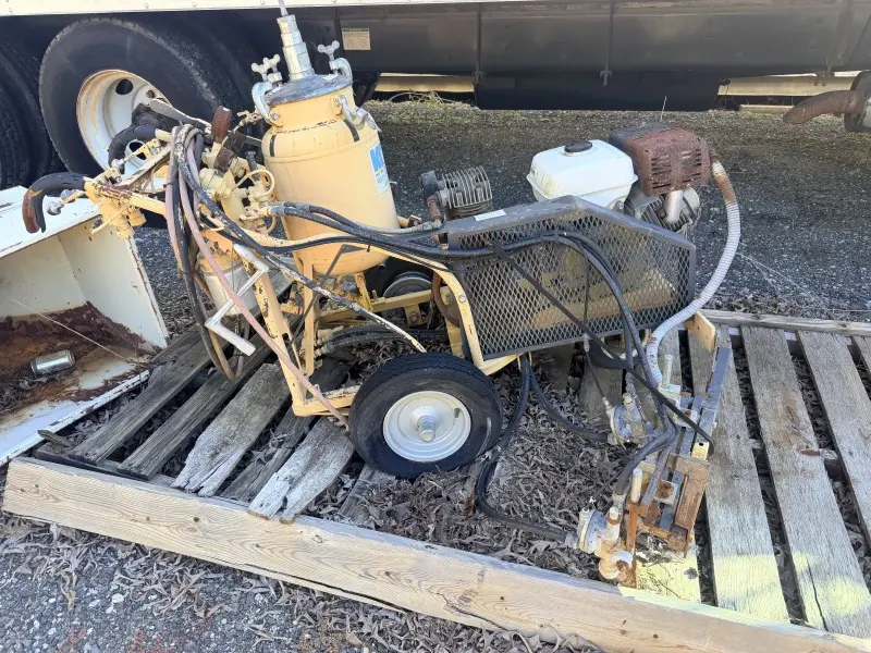 Used STRIPER PAINT Spray Machines North Carolina US | Levan Equipment #1574018