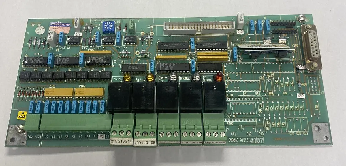 Used SIEMENS C98043-A1210-L2107 Industrial Controls Ohio US | Surplus Asset Holdings #1242294