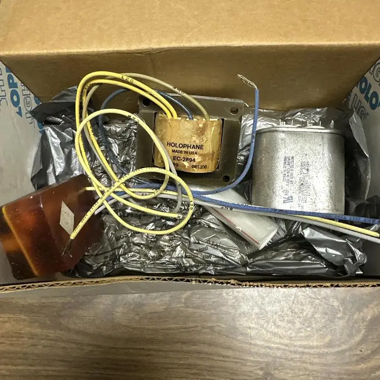 New | in-Stock HOLOPHANE RBK070HP12A Lighting | Surplus Asset Holdings #1227353