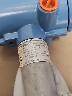 NEW Rosemount 8800DF015SA1N1D1