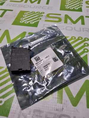 ALLEN BRADLEY 800F-X11D DUAL CIRCUIT CONTACT - LOT OF 2 - NEW