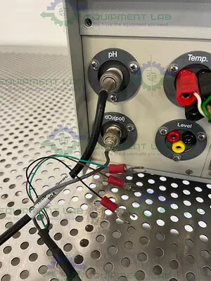 USED APPLIKON ADI 1030 BIO CONTROLLER W/ PH, DO2(POL) CABLES AND TEMPERATURE SENSOR
