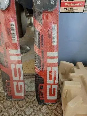 NEW Atomic GSII Red/White Race Skis 150cm Length No Bindings Youth