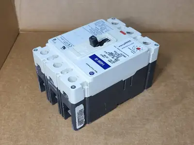 USED ALLEN-BRADLEY 140M-I8P-C15S-M