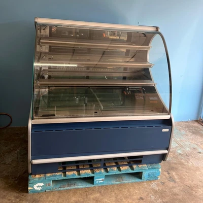 75-0310 Structural Concepts Encore Self-Contained 50'' Full Service Cooler