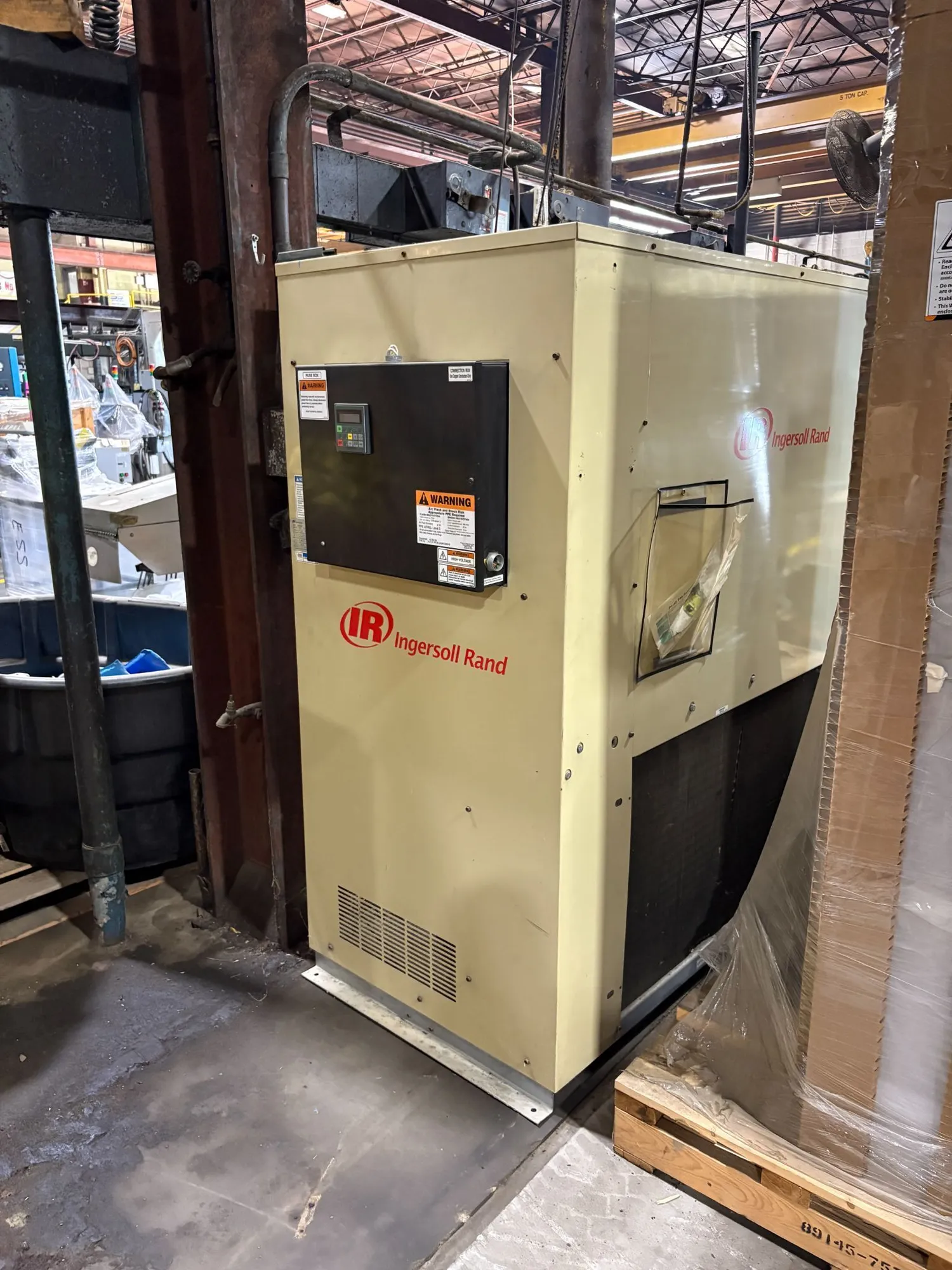 USED INGERSOLL-RAND D2720INA400