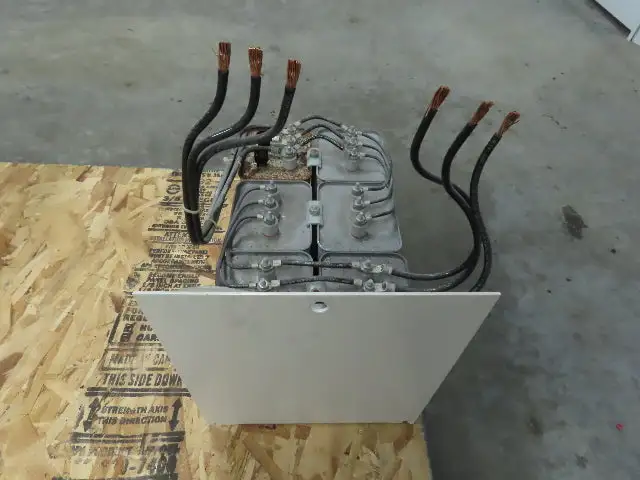 Used VERSATEX _UNKNOWN_ Capacitors | Arrow Industrial #617381