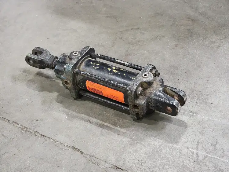 Used SKEANS CL10625 Parts (Hydraulics and Pneumatics) British Columbia CA | Lenmark #267861