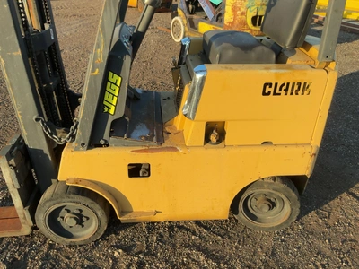 Used CLARK C20 4-Wheel Sit down Electric Counterbalance Forklifts Michigan US | Miedema Asset Management Group #1579468