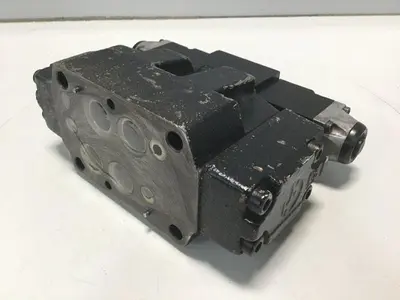 USED REXROTH 4WE6J51AG24NZ4