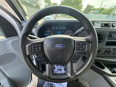 Used 2024 FORD E-350 Reefer Trucks Florida US | Truck and Van Outlet #1509245