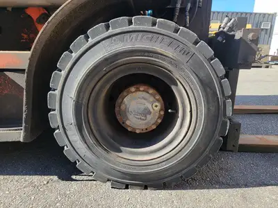 USED 2002 TOYOTA 5FD70
