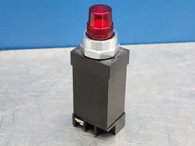 NEW ALLEN BRADLEY 800TQSTH24R